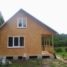 дом 5 на 5 метров, с верандой 1,5 на 5 метров. мансардный этаж. сезонное проживание. - Уральская дача