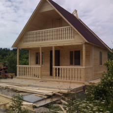 дом 6 на 6 метров с верандой 2 на 6 метров. - Уральская дача