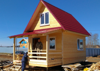 дом 4 на 5 метров, с верандой 2 на 4 метров. цена на 07.12.2022 - Уральская дача