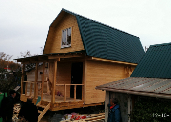 Каркасный дом 4 на 6 метров, двухэтажный с верандой 2 на 4 метра. - Уральская дача