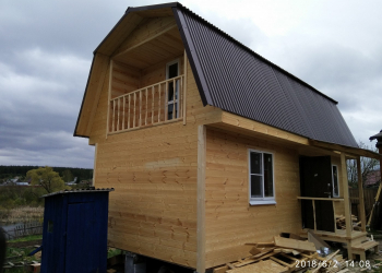 дом 4 на 7 метров. 12.05.2018г. - Уральская дача