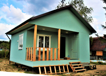 дом 5 на 6 метров. веранда 1,5 на 6 метров. - Уральская дача