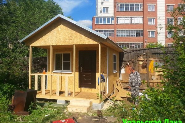 дом 4х4 площадь 15м/кв. сезоное проживание. - Уральская дача