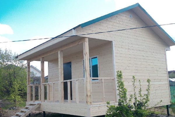 дом 4х6 м. с верандой 1,5х6 м. цена на 13.07.2022г. на данную комплектацию. - Уральская дача