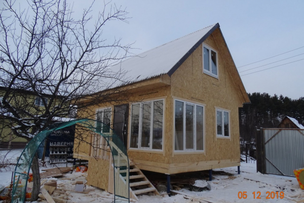 дом 3 на 7 метров. с верандой 2,5 на 7 метров. с мансардой 3,5 на 7 метров. 15.12.2019г. - Уральская дача