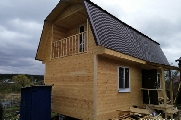 дом 4 на 7 метров. 12.05.2018г. - Уральская дача