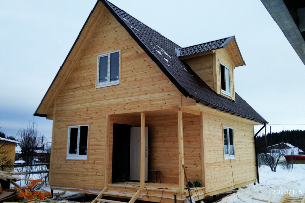 дом 6 на 8 метров. 10.01.2020г. - Уральская дача