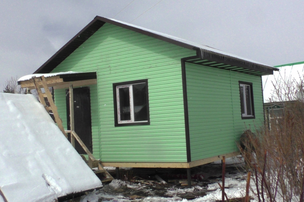 дом 5 на 6 метров. 15.04.2019г. - Уральская дача