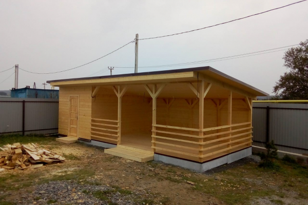 Беседка 4 на 6 метров. с хозблоком 3 на 4 метра. - Уральская дача
