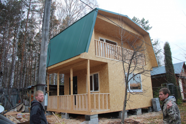 дом 5 х 5 метров. 10.10.2020г.  - Уральская дача