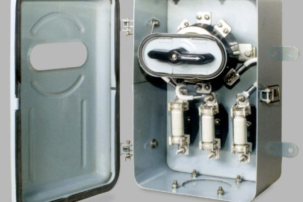 Установка пакетных предохранителей - Уральская дача